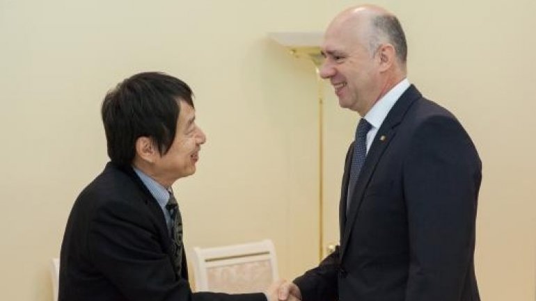 Prime minister Pavel Filip met ambassador of Japan to Moldova