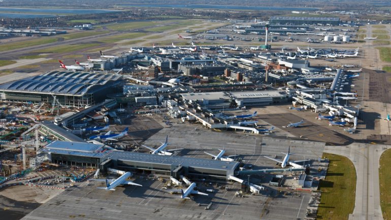 Heathrow third runway close to getting government green light