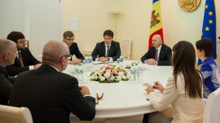 Prime Minister Pavel Filip held meeting with administration of Veolia company