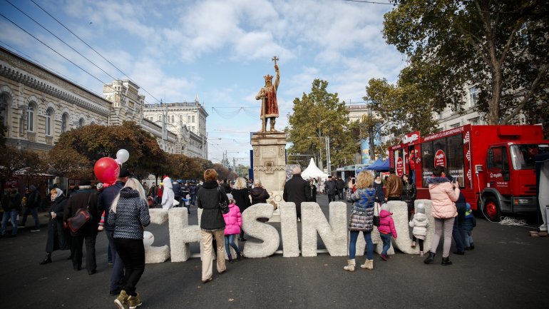 Scores of Moldovan localities, Capital mark day of patron saint (PHOTO GALLERY)