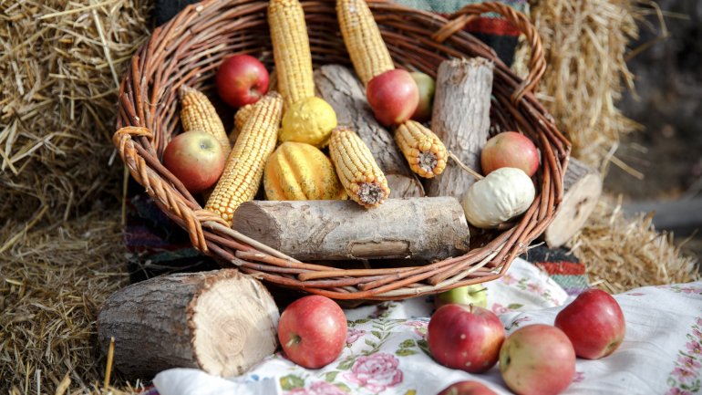 Scores of Moldovan localities, Capital mark day of patron saint (PHOTO GALLERY)