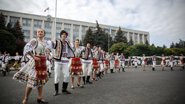 Scores of Moldovan localities, Capital mark day of patron saint (PHOTO GALLERY)