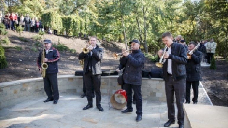 Soviet-era-architecture Waterfalls Stair and Rotonda INAUGURATED in Chisinau park (PHOTO)