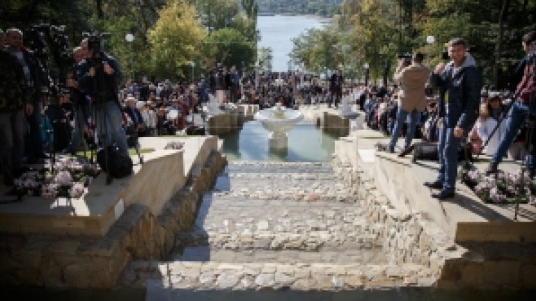 Soviet-era-architecture Waterfalls Stair and Rotonda INAUGURATED in Chisinau park (PHOTO)