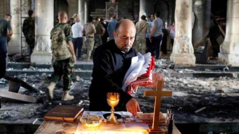 Freed from ISIS, Christians near Mosul start serving first mass in months