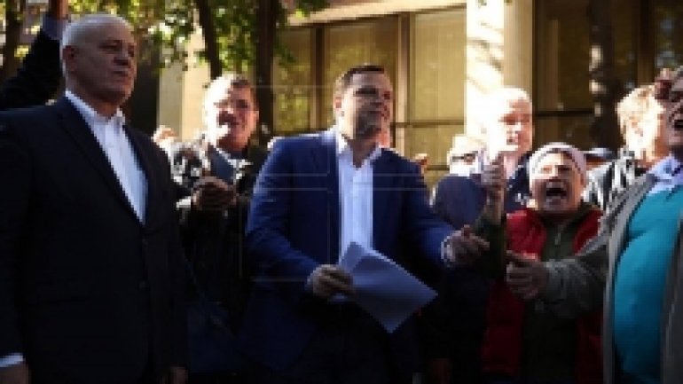 Andrei Nastase booed during meeting with citizens: "Out of Bacioi village liar" (Video)