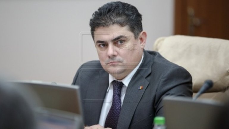 Economy Minister Octavian Calmic: Economic and institutional stability is necessary to attract investors