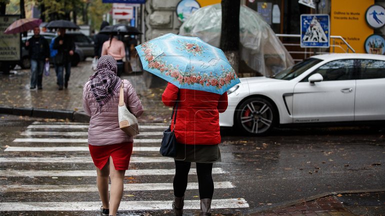 86 localities from Moldova without power because of heavy showers (PHOTO)