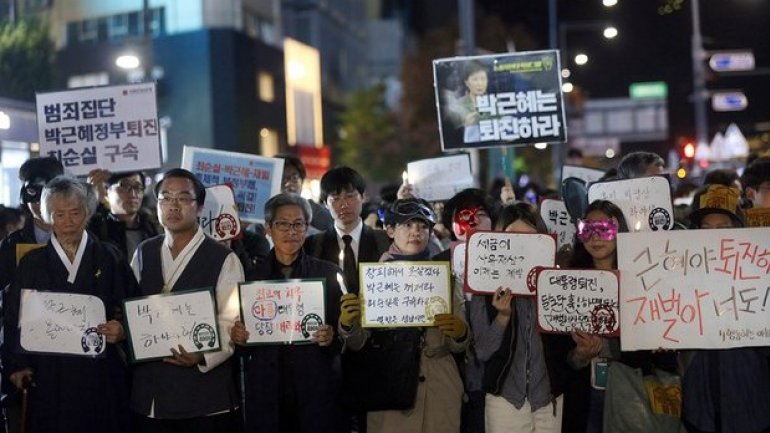 Protestors demand South Korean president resignation