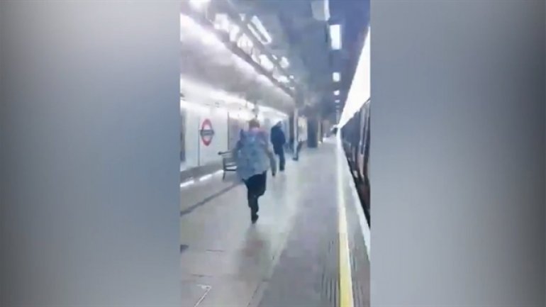 Heroic woman chases after man who punched Asian passenger in face