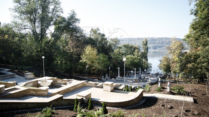 Waterfall Stairs at Valea Morilor on eve of its inauguration (Photos)