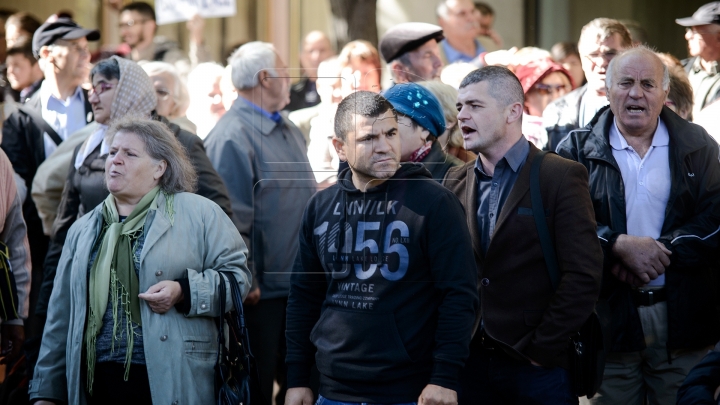 Didn't got tired at all. Nastase attended protest outside State Residence for five minutes