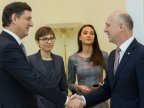 Moldovan Premier and Romanian Economy Minister discuss energy projects in Chisinau