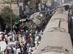 20 Pakistanis die in train crash near Karachi