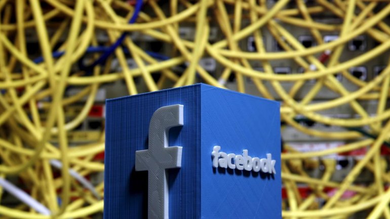 Facebook users less likely to die