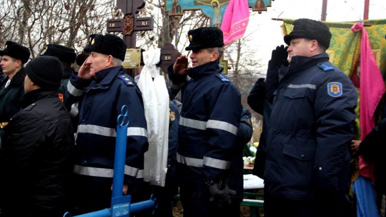 Fallen hero Ivan Nogailic laid to rest with full military honors (TEARFUL PHOTOS)