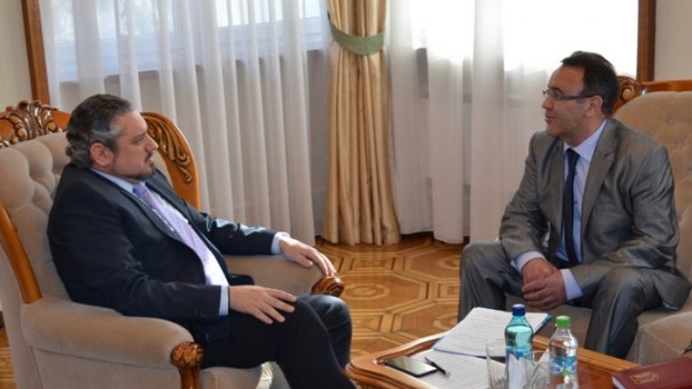 Moldovan foreign minister meets Ukrainian envoy