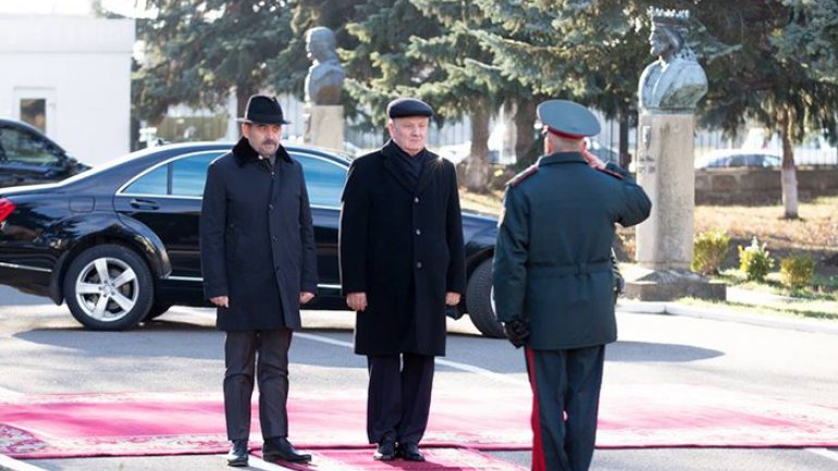 Moldovan president attends ceremony of detaching new National Army contingent to KFOR mission