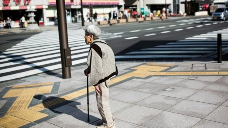 Japanese authorities bribe elderly people not to drive by offering them cheaper bowls of soup