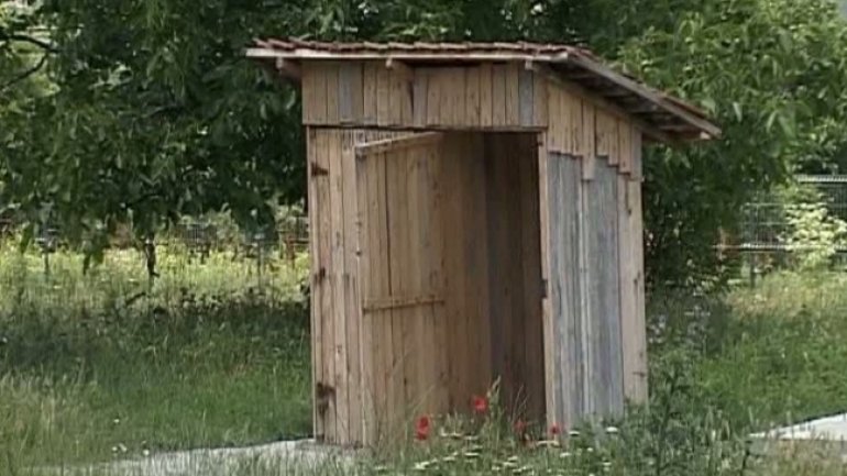 How big is the toilets problem in Moldova?