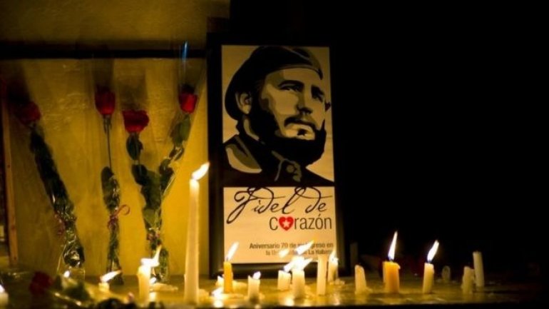 Cubans mourn their former leader Fidel Castro