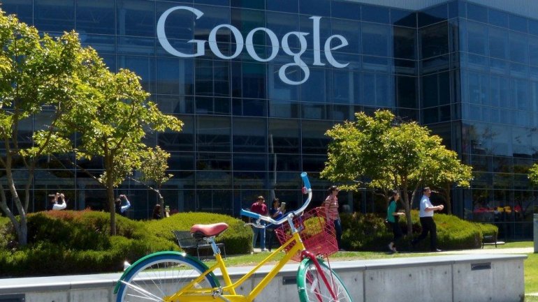 Google employee lives in truck in company's parking lot 