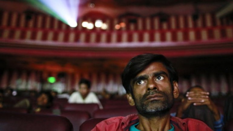 India cinemas ordered to play national anthem 