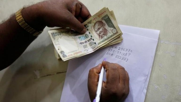 Indian banks get $44 billion of old-currency notes in four days