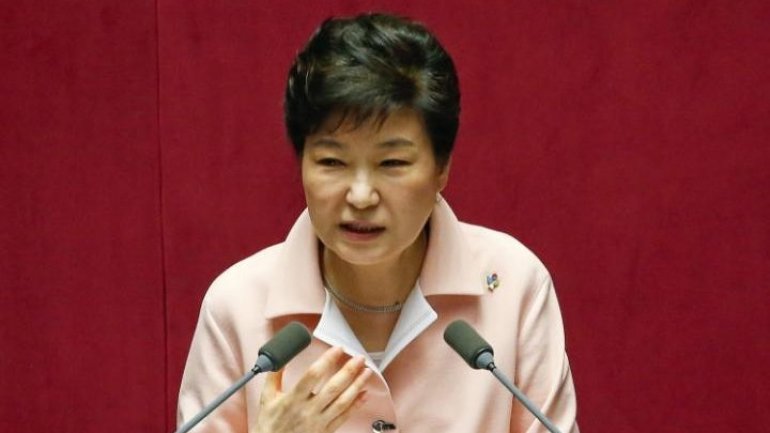 Pressure mounts on South Korean president to step down, as prosecutors prepare to question her