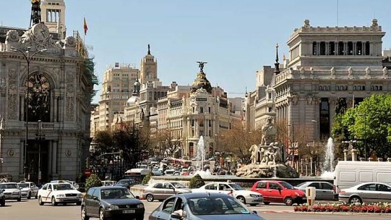 Madrid poised to restrict cars in city centre amid air pollution fears