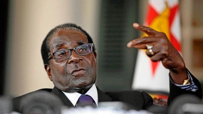 Zimbabwean army, unhappy with Mugabe's steering economy into hyperinflation 