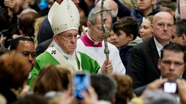 Pope Francis gives homeless people VIP seats at special Vatican mass