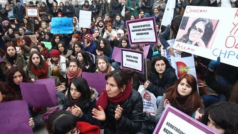 Controversial bill allowing men to marry girls they rape WITHDRAWN in Turkey