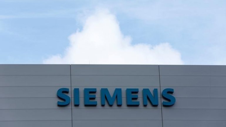 Siemens boosts software business with $4.5 billion deal