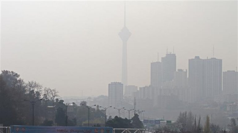 Tehran shuts schools as thick smog is linked to hundreds of deaths