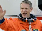 UK-born astronaut Piers Sellers dies aged 61