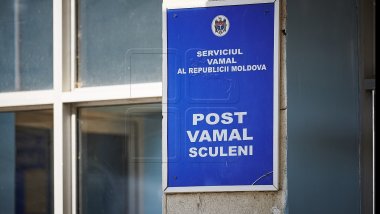 Details on searches at Sculeni customs point: 15 persons detained