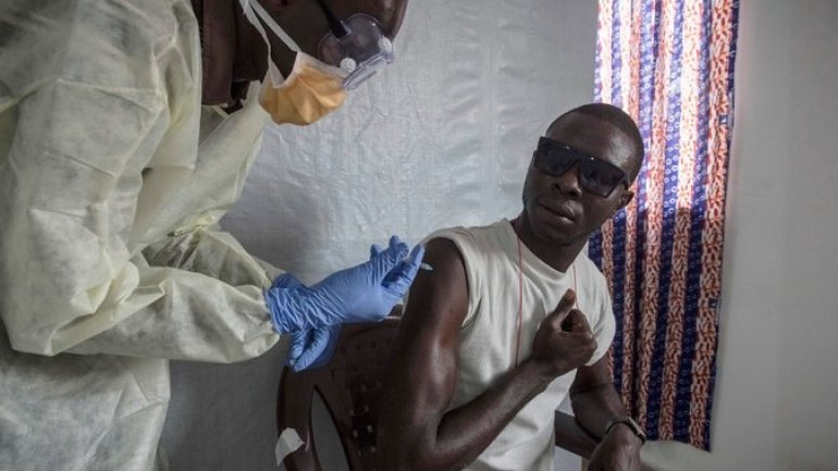 Study: Ebola experimental vaccine gives 100% protection