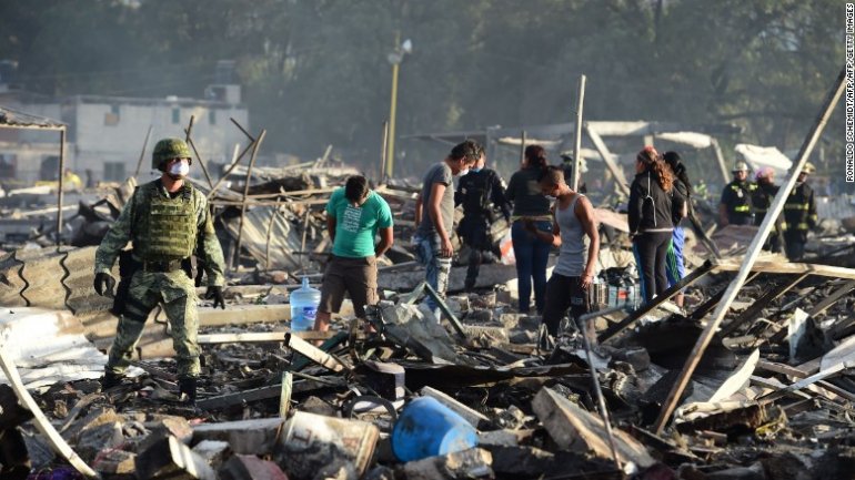 Dozens killed in Mexico fireworks blast (PHOTO/VIDEO)