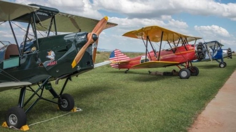 Vintage aircraft complete adventure-filled Africa rally