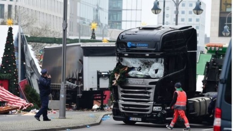 Berlin attack: Police uncertain detained suspect drove lorry