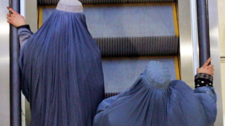 Austria to ban full-face veil in public places