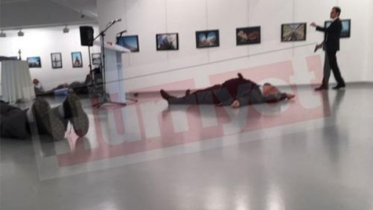 Russian ambassador Andrei Karlov fatally shot in gun attack in Turkey (PHOTO/VIDEO)