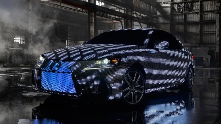 Lexus covered car with 41,999 LEDs to create most phantasmagoric ride ever made (VIDEO)