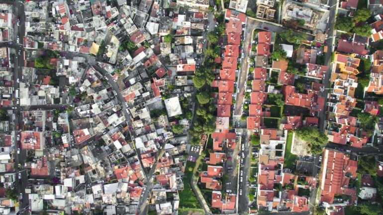 Drone captures shocking photos of inequality in Mexico's biggest city (PHOTO)