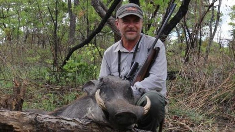 Nature's revenge: Hunter killing in African wilderness dies at hunt