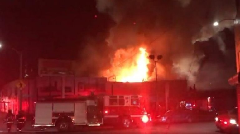 At least nine dead, 20 missing after fire breaks out at Oakland warehouse during concert (VIDEO)