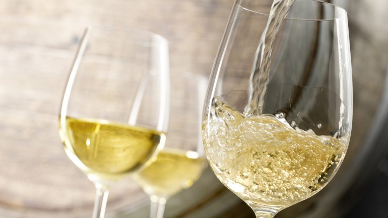 Study: White wine raises melanoma risk