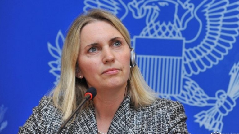 Top official from State Department encourages reforms in Moldova