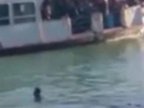 African migrant drowns in Venice Grand Canal as onlookers film him and laugh (VIDEO)